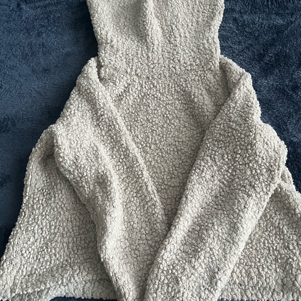 White ish gray pink republic knubby sweater